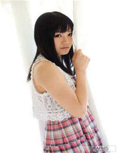 野风湿身的女人
