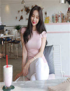 穿普拉达的女王在线观看
