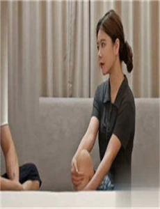 艳妇扶着巨龙缓缓坐下小说